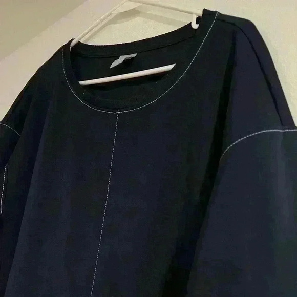 CHICO'S Zenergy Contrast Stitch Navy Blue Tunic Sweatshirt Sweater Size 2 used - Picture 2 of 5